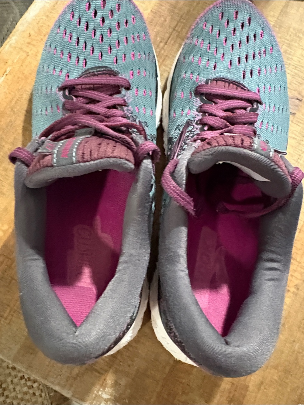 Brooks Women's Teal and Plum Running Shoes - Picture 5 of 8